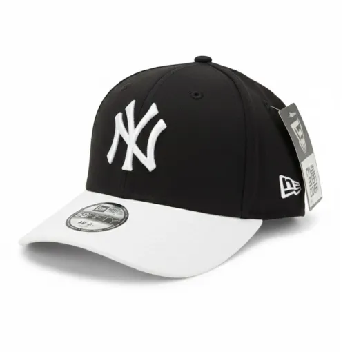 New Era 9FORTY New York Yankees Adjustable Cap –Black & White
